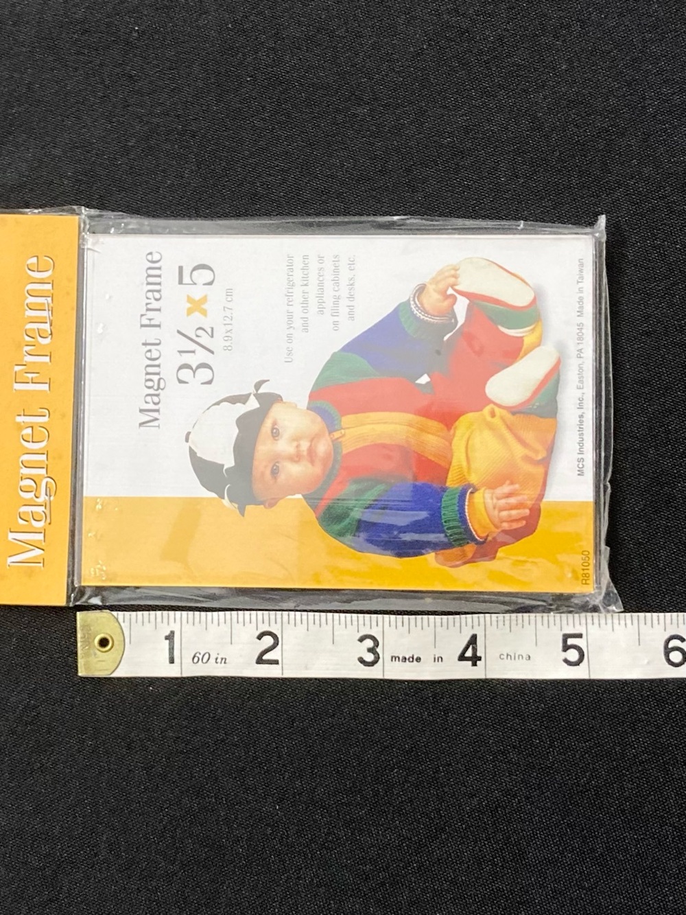 Vintage Transparent Plastic 3.5” x 5”  Magnet Picture Frame - Picture 6 of 7